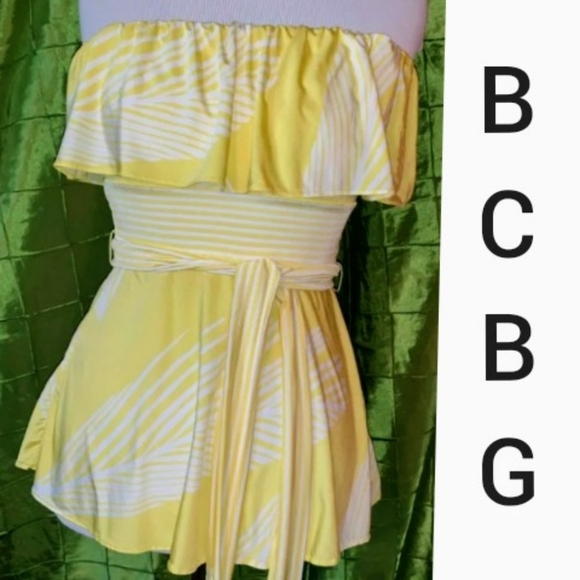 BCBGMaxAzria Tops - BCBG Strapless Tube Top Palm Leaves XS yellow White
